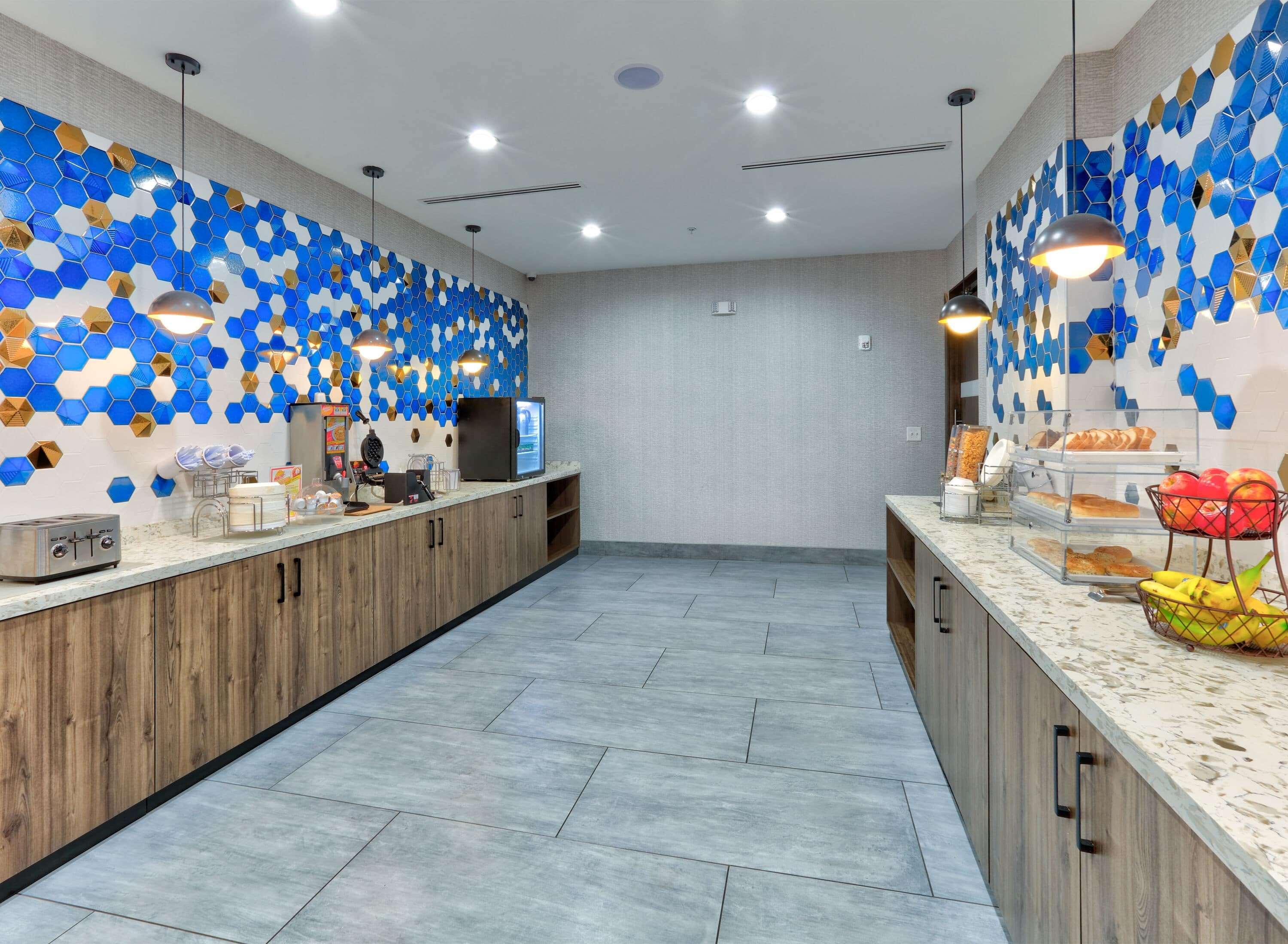La Quinta Inn & Suites By Wyndham Dallas/Fairpark Εξωτερικό φωτογραφία